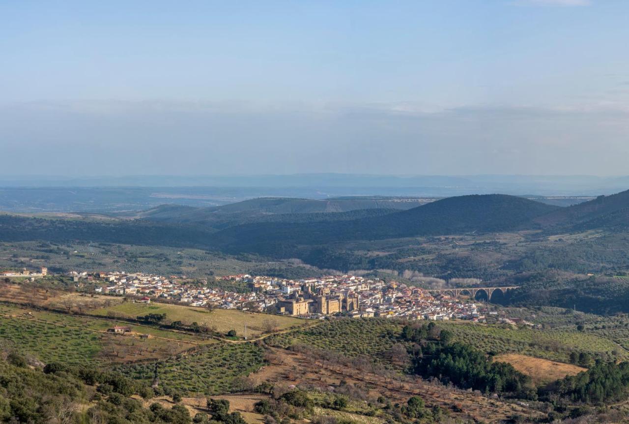 Parador De Guadalupe Guadalupe  Dış mekan fotoğraf