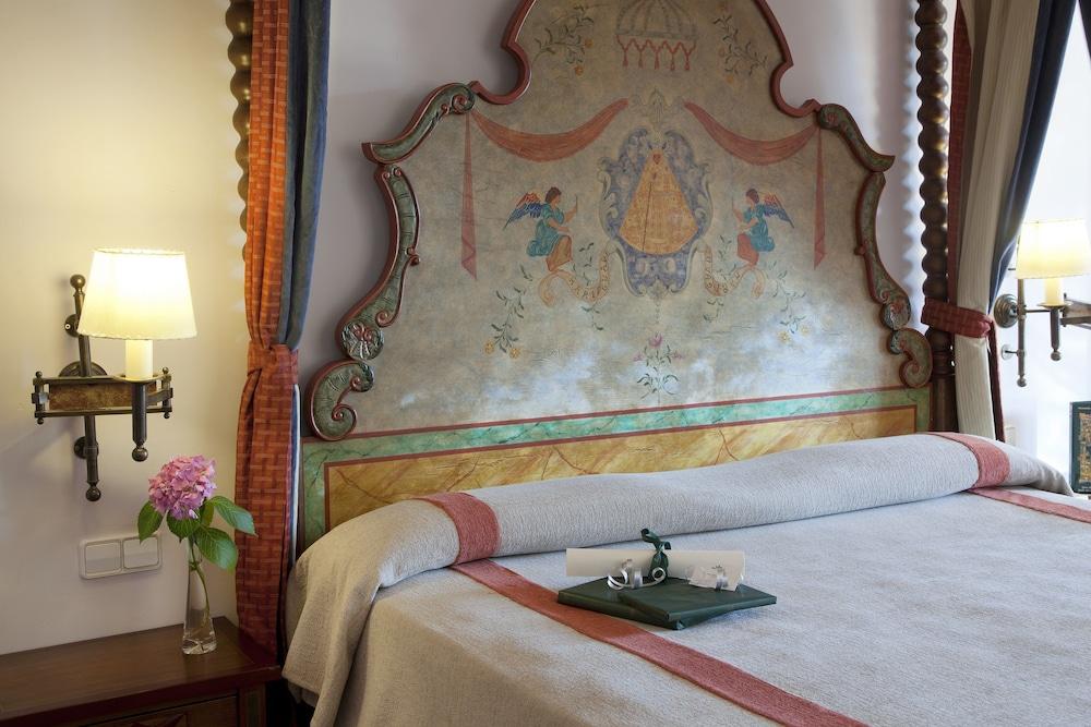 Parador De Guadalupe Guadalupe  Dış mekan fotoğraf