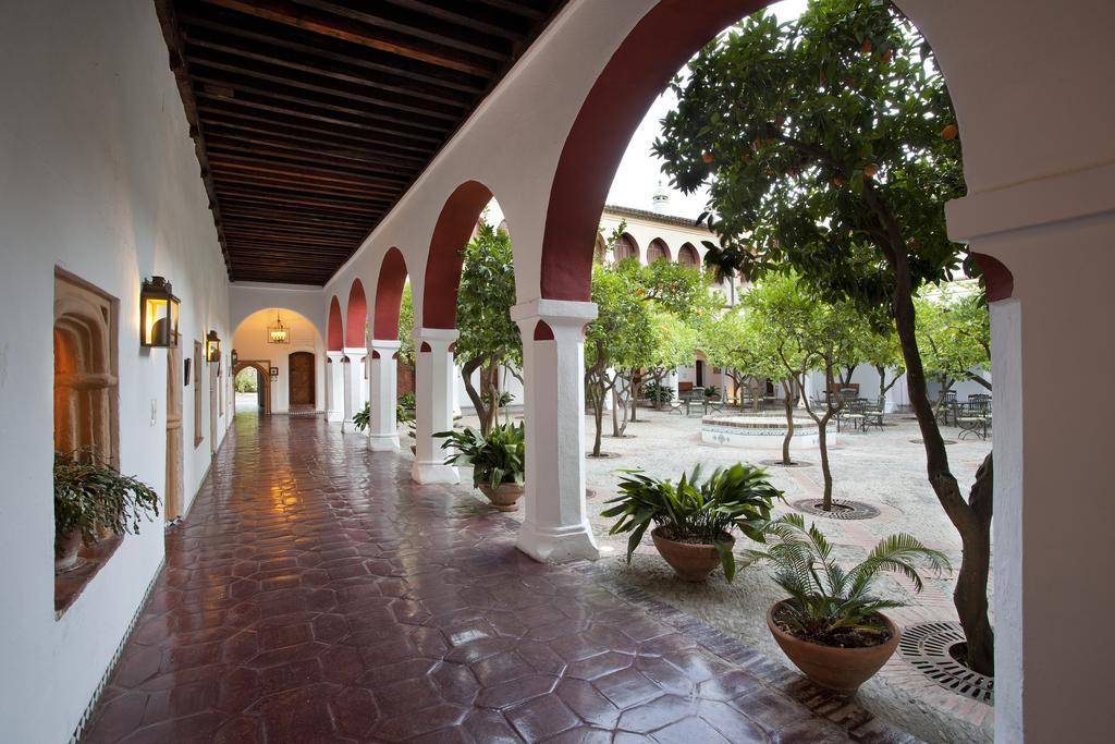 Parador De Guadalupe Guadalupe  Dış mekan fotoğraf